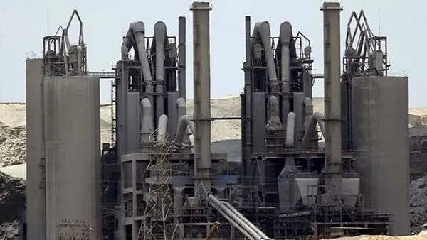 إجراء مقاصة بـ 160 مليون جنيه.. اتفاق تسوية بين شركة جنوب الوادي للإسمنت والحكومة بعد سنوات من اللجوء للتحكيم