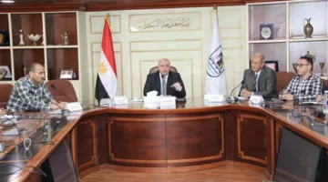 استعدادًا لعيد الأضحى.. محافظ بني سويف يوجه بتنفيذ خطة متكاملة لضبط الأسواق وتوفير السلع بأسعار مناسبة