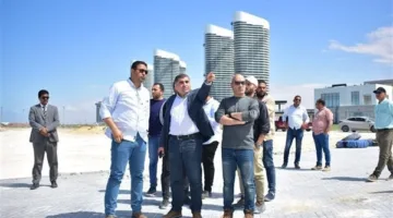 الإسكان: ضغط البرامج الزمنية لتسليم وحدات كمبوند مزارين بالعلمين الجديدة