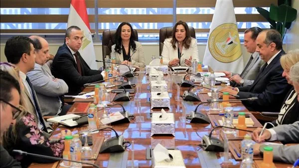 التضامن: إدخال منصة أيادي مصر لتسويق الحرف اليدوية والتراثية ضمن المنظومة المالية الاستراتيجية التضامن: إدخال منصة أيادي مصر لتسويق الحرف اليدوية والتراثية ضمن المنظومة المالية الاستراتيجية