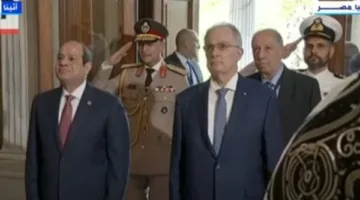 الرئيس السيسي يصل إلى القصر الرئاسي بالعاصمة اليونانية أثينا