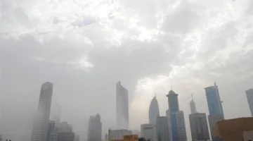 الطقس اليوم في الإمارات.. رياح نشطة وأجواء عاصفة