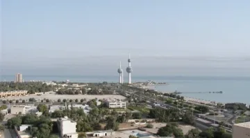 الطقس اليوم في الكويت.. رياح نشطة مثيرة للغبار وارتفاع في درجات الحرارة