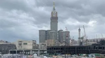 الطقس في السعودية.. الأمطار الرعدية غزيرة وتؤدي إلى جريان السيول