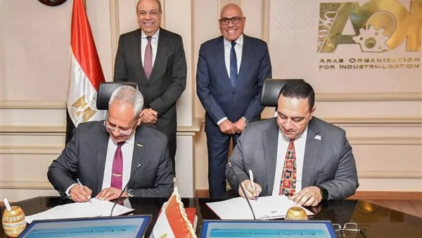 العربية للتصنيع ووزير الطيران يوقعان بروتوكولا لتوفير محاكيات علوم الطيران ووسائل تدريب حديثة ومتطورة