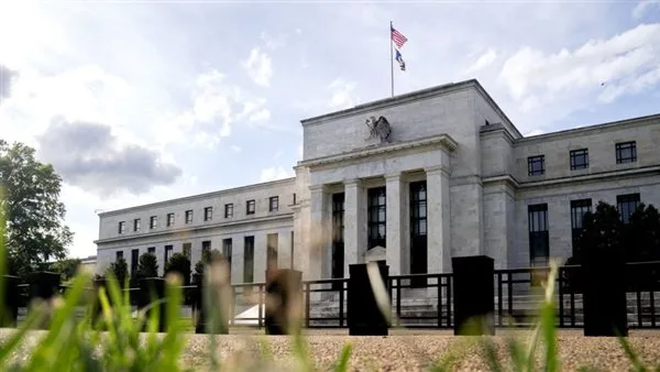 الفيدرالي الأمريكي يثبت أسعار الفائدة للمرة الثالثة على التوالي