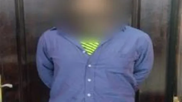 القبض على السائق المتهم بالتحرش بسيدة داخل سيارته بقصر النيل القبض على السائق المتهم بالتحرش بسيدة داخل سيارته بقصر النيل