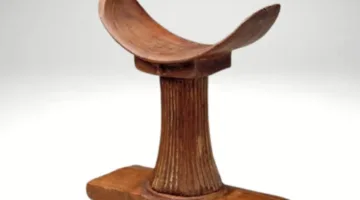 المتحف المصري بالتحرير يعرض قطعة أثرية نادرة من الأثاث الجنائزي