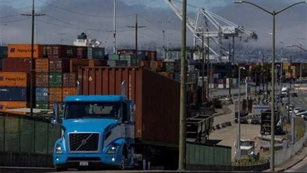 النواب الأمريكي يصوت لإلغاء الموافقة على قواعد كاليفورنيا للشاحنات الثقيلة عديمة الانبعاثات النواب الأمريكي يصوت لإلغاء الموافقة على قواعد كاليفورنيا للشاحنات الثقيلة عديمة الانبعاثات