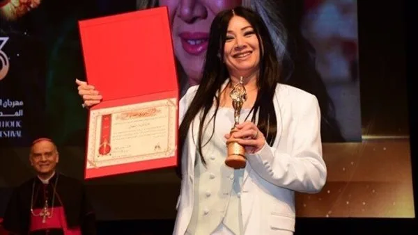 انتصار: معملتش عمليات تجميل.. والناس اتعودت تشوفني في أدوار أكبر من سني