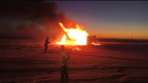 اندلاع حريق في سيارة محملة بالسولار على الطريق الصحراوي الغربي بأسوان