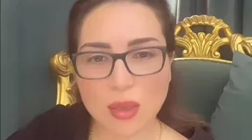 بعد إعلان مي عز الدين استخدامها.. هل ماء الورد تكافح علامات الشيخوخة؟