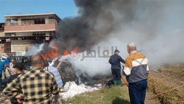 بـ 5 سيارات إطفاء وإسعاف.. السيطرة على حريق في مصنع تصنيع قطن بالغربية