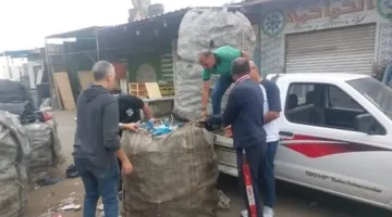 بورسعيد × 24 ساعة| غلق وتشميع محال لمواجهة النباشين.. وسحب تجمعات مياه الصرف المتراكمة بحي الزهور