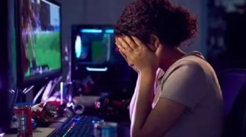 تقدم لخطبتها وأسرتها رفضته.. السجن 3 سنوات لشاب بتهمة تهديد وابتزاز جارته في قنا