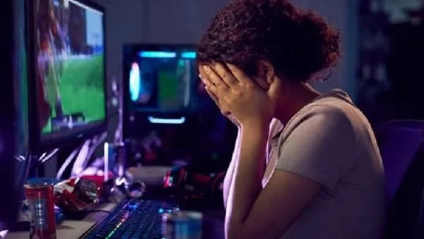 تقدم لخطبتها وأسرتها رفضته.. السجن 3 سنوات لشاب بتهمة تهديد وابتزاز جارته في قنا