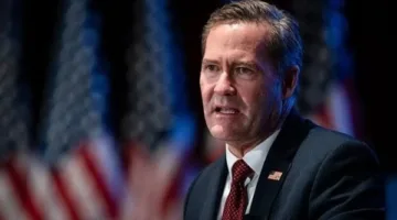 خطط للهجوم على إيران.. إعلام أمريكي يكشف أسباب إقالة مايك والتز