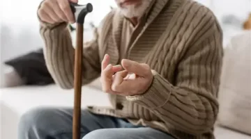 دراسة جديدة تحذّر: أطعمة شائعة قد تعجّل بظهور أعراض مرض باركنسون المبكرة