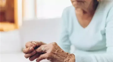 دراسة: قوة قبضة اليد مؤشر مهم لطول العمر والصحة العامة