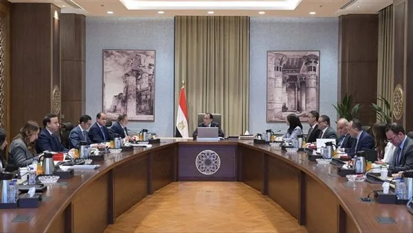 رئيس الوزراء يترأس اجتماع المجموعة الاقتصادية لبحث عدد من الملفات المهمة