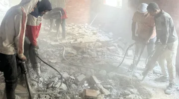 رئيس حي شرق مدينة نصر: إزالة 4 أدوار مخالفة بأحد عقارات شارع محمد كامل الحاروني| صور