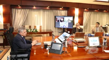 رئيس هيئة قناة السويس: تطورات الأوضاع بالبحر الأحمر علامة جيدة ومؤشر إيجابي لعودة الملاحة بالمنطقة