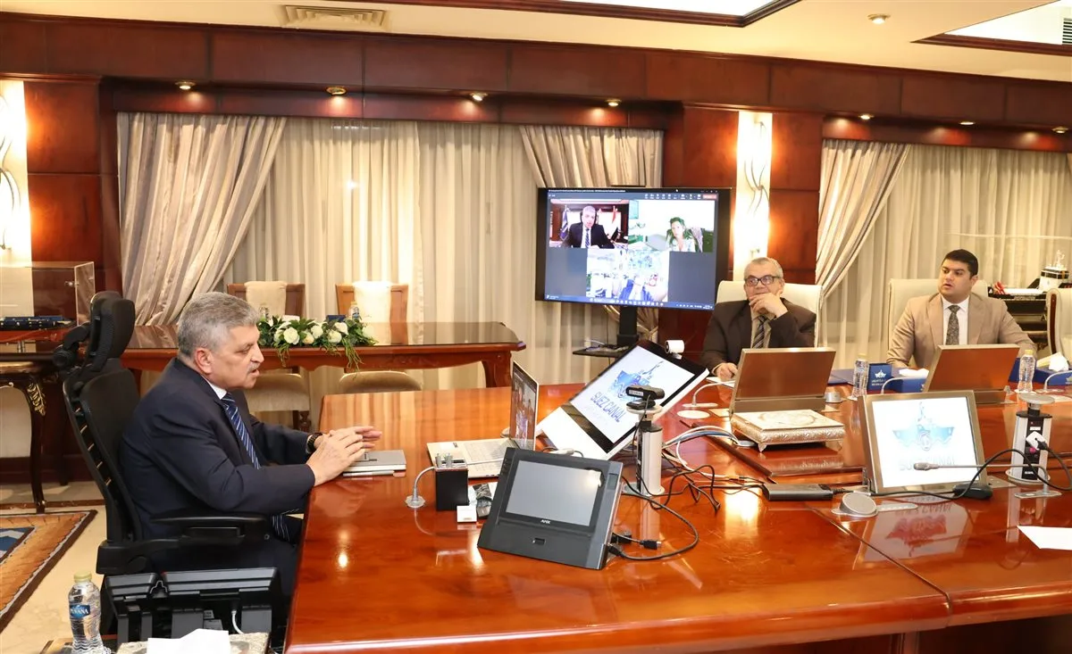 رئيس هيئة قناة السويس: تطورات الأوضاع بالبحر الأحمر علامة جيدة ومؤشر إيجابي لعودة الملاحة بالمنطقة رئيس هيئة قناة السويس: تطورات الأوضاع بالبحر الأحمر علامة جيدة ومؤشر إيجابي لعودة الملاحة بالمنطقة
