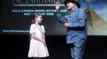 زاهي حواس: 2025 سيكون عامًا حافلًا بالاكتشافات.. وسنعلن عن مشروعات تحليل الحمض النووي للمومياوات| صور