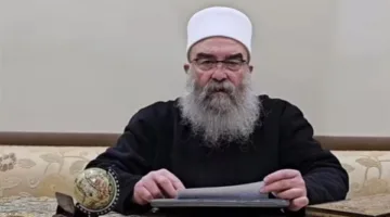 زعيم الدروز بسوريا يطالب بتدخل عسكري دولي في البلاد: لا نثق بالحكومة