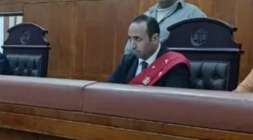 عامل يجبر طالبة على مشاهدة فيديو مخل داخل مكتبة في مدينة نصر