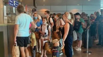 عقب انتهاء إجازتهم.. 15 ألف سائح يغادرون من مطاري الغردقة ومرسى علم الدوليين