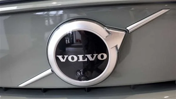 فولفو تخفض 5% من الوظائف في مصنعها بولاية كارولينا الجنوبية بسبب الرسوم الجمركية فولفو تخفض 5% من الوظائف في مصنعها بولاية كارولينا الجنوبية بسبب الرسوم الجمركية