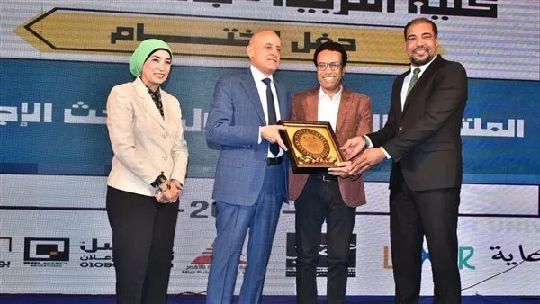 في ختام ملتقى البحث الإجرائي بساحة أبو الحجاج.. محافظ الأقصر: استثمارات سياحية جديدة.. ومشروعات تنموية شامل في ختام ملتقى البحث الإجرائي بساحة أبو الحجاج.. محافظ الأقصر: استثمارات سياحية جديدة.. ومشروعات تنموية شامل