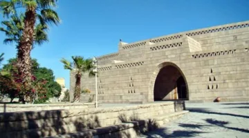 متحف النوبة يعرض قطعة أثرية من الفخار تعود إلى 3500 قبل الميلاد