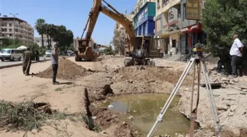 محافظ أسوان يكلف نائبه بالمتابعة الميدانية لمشروع تطوير طريق السادات.. والانتهاء من المرحلة الأولى