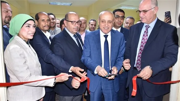 محافظ الأقصر يفتتح أول حمام سباحة أوليمبي