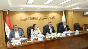 محافظ الجيزة يشدد على جاهزية لجان الامتحانات ومنع الإشغالات وتحسين كفاءة النظافة بمحيط المدارس