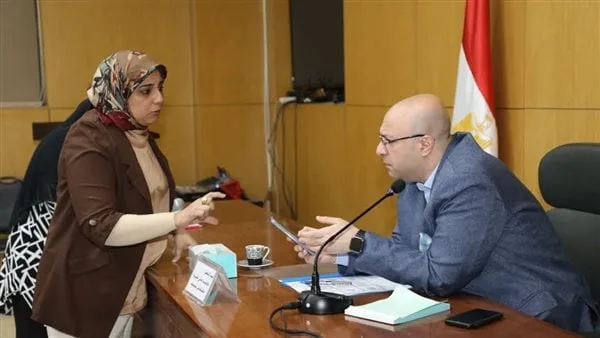 محافظ بني سويف يوجه بصرف مساعدة مالية ودراسة مشروع صغير لمواطن مريض يعول 3 أبناء محافظ بني سويف يوجه بصرف مساعدة مالية ودراسة مشروع صغير لمواطن مريض يعول 3 أبناء