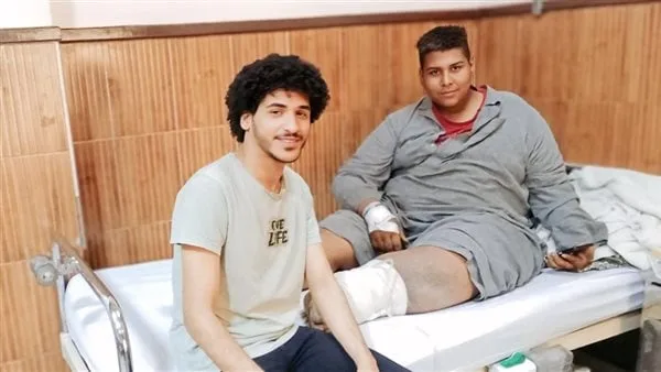 مريض بداء الفيل بعد تكفل محافظ أسيوط بعلاجه: محتاج مصدر دخل ثابت مريض بداء الفيل بعد تكفل محافظ أسيوط بعلاجه: محتاج مصدر دخل ثابت