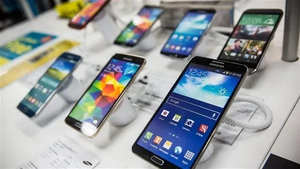 مستريح الهواتف.. تأجيل استئناف المتهم بالنصب على المواطنين بالشيخ زايد على حكم حبسه 3 سنوات مستريح الهواتف.. تأجيل استئناف المتهم بالنصب على المواطنين بالشيخ زايد على حكم حبسه 3 سنوات