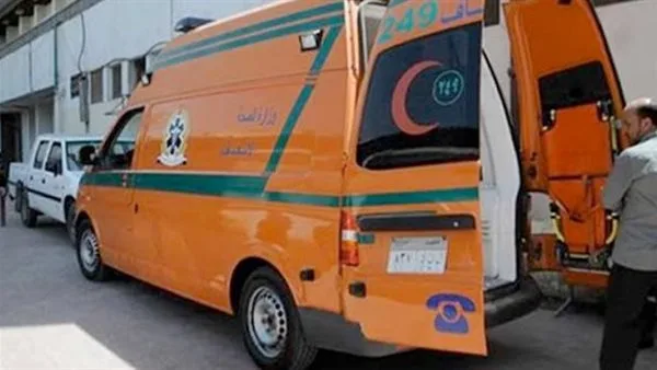 مهتز نفسيًا ينهي حياة والده ويصيب والدته لرفضهما إعطاءه مال لشراء مخدرات| بث مباشر