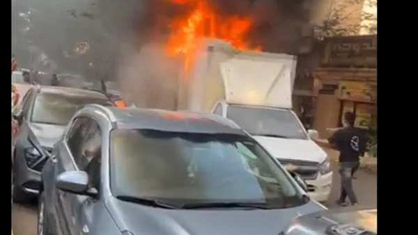 نشوب حريق في سيارة بشارع جول جمال بالمهندسين.. والحماية المدنية تحاول السيطرة نشوب حريق في سيارة بشارع جول جمال بالمهندسين.. والحماية المدنية تحاول السيطرة