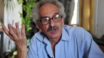 نقل صنع الله إبراهيم إلى مستشفى معهد ناصر بعد إصابته بكسر في الفخذ