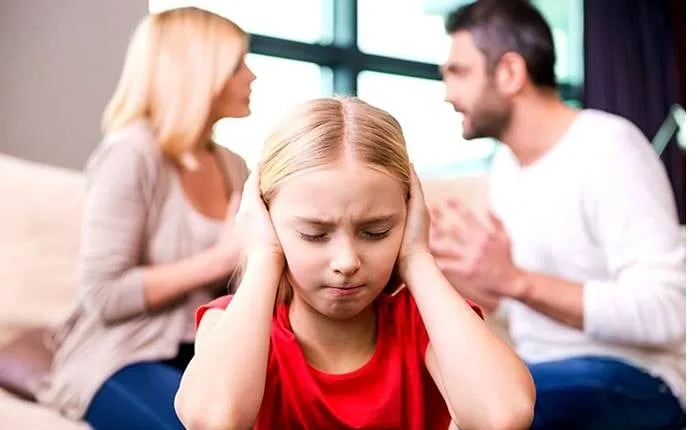 هل تسقط الحضانة عن الأب إذا تزوج؟.. اعرف رأي القانون والشريعة الإسلامية