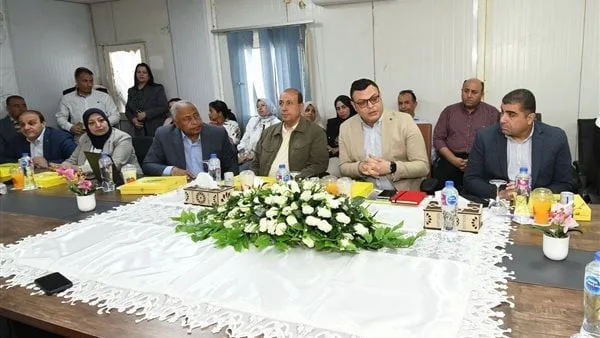 وزير الإسكان يطالب الشركات العاملة بمشروع حدائق الفسطاط بضغط البرامج الزمنية وتسريع وتيرة العمل