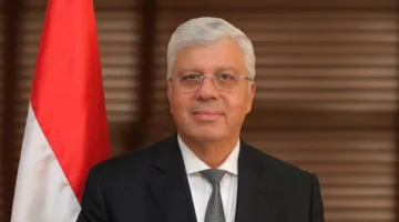 وزير التعليم العالي يُكلف الدكتور أحمد محمد عبد العزيز بتسيير أعمال مدير معهد تيودور بلهارس للأبحاث