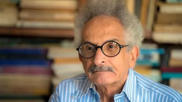 وزير الثقافة يزور الأديب صنع الله إبراهيم للاطمئنان على صحته وزير الثقافة يزور الأديب صنع الله إبراهيم للاطمئنان على صحته