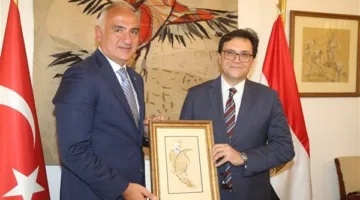 وزير الثقافة يستقبل نظيره التركي لبحث التعاون الثقافي بين البلدين