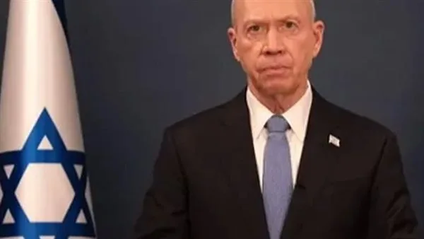 وزير الدفاع الإسرائيلي السابق يكشف سرًا خطيرًا لأول مرة عن تفجير أجهزة البيجر في لبنان