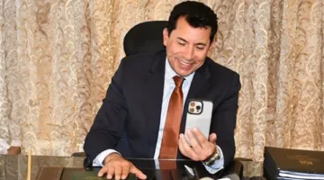 وزير الشباب يهنئ اتحاد السباحة بعد التتويج بكأس بطولة إفريقيا للناشئين وتفوقهم على 32 دولة